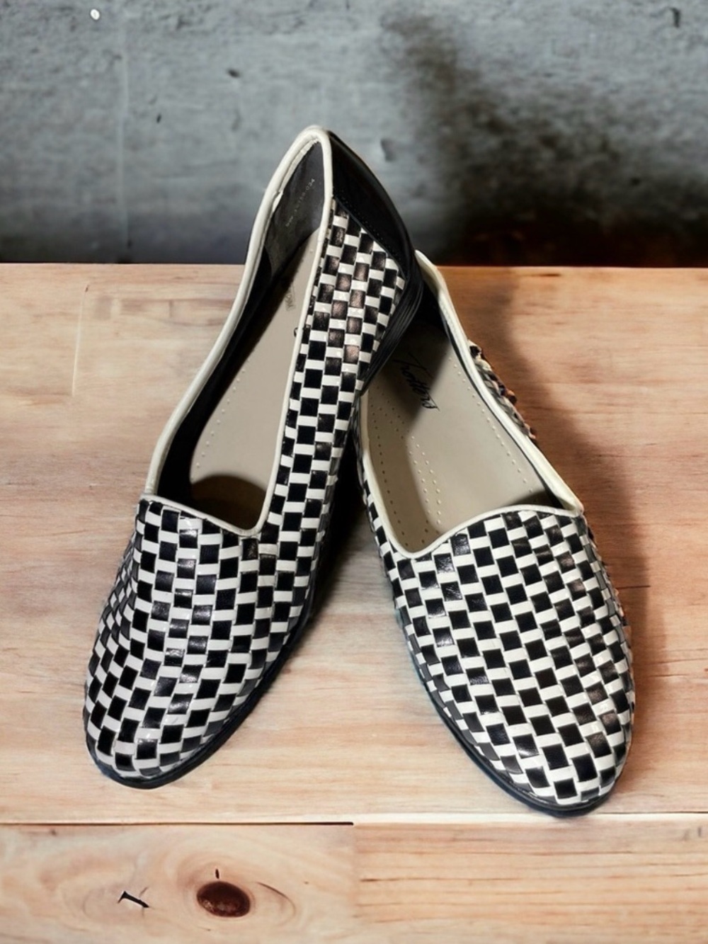 Trotters Checkered Woven Leather Loafers Black White Flats Womens 9W T5158-034